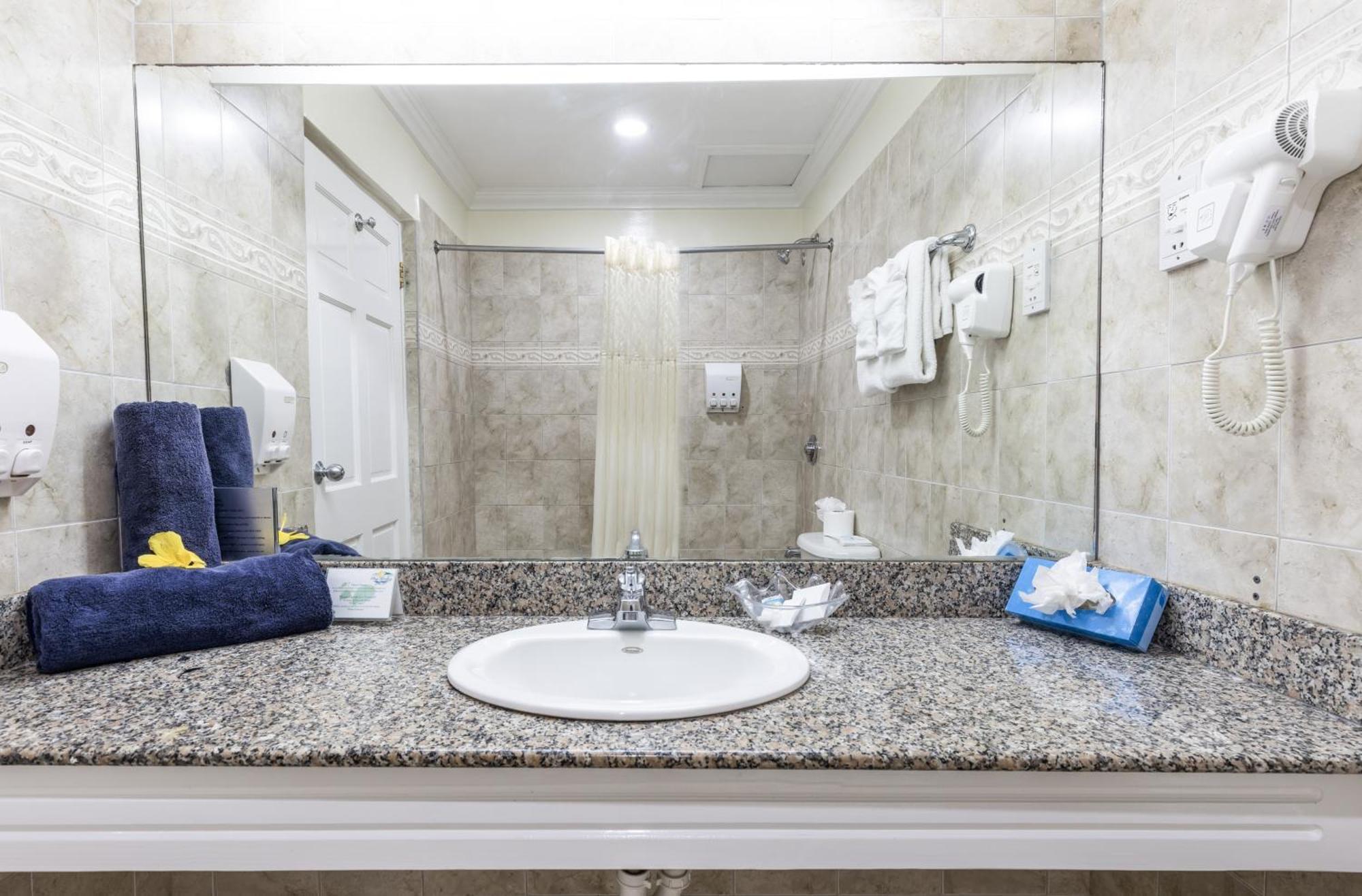 Bay Gardens Hotel Gros Islet Bagian luar foto