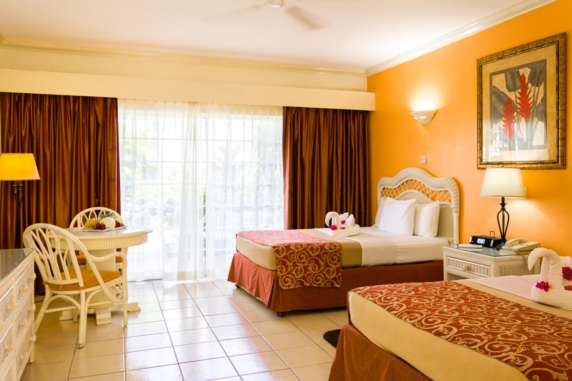 Bay Gardens Hotel Gros Islet Bagian luar foto